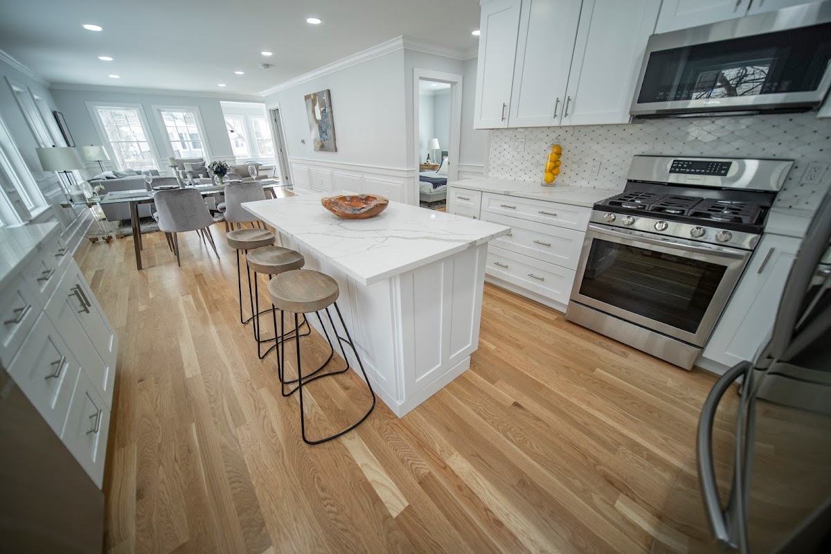 FLOORS-ARE-US INC Wood Floor Refinishing Service in Watertown, MA photo
