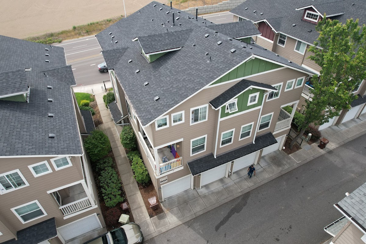 RBB Roofing & Contracting Roofing Contractor in Gresham, OR photo