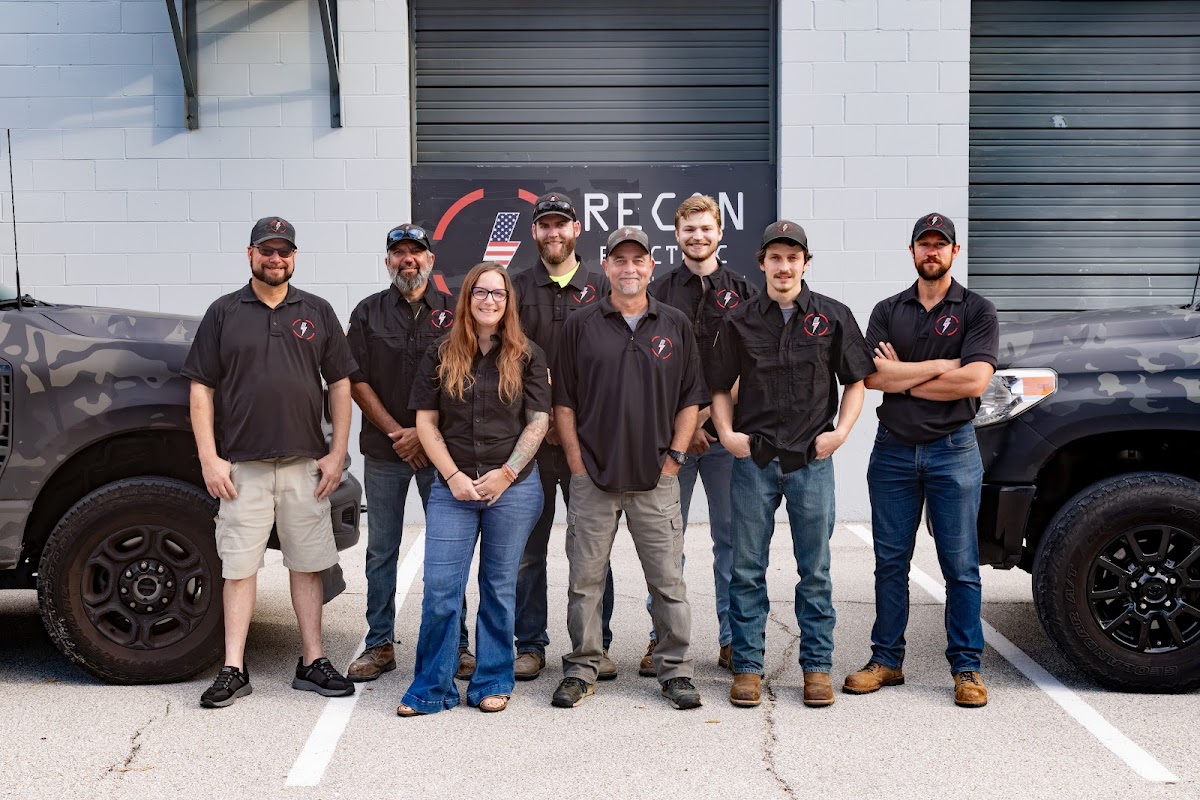 Recon Electric Electrician in Chesterfield, MO photo