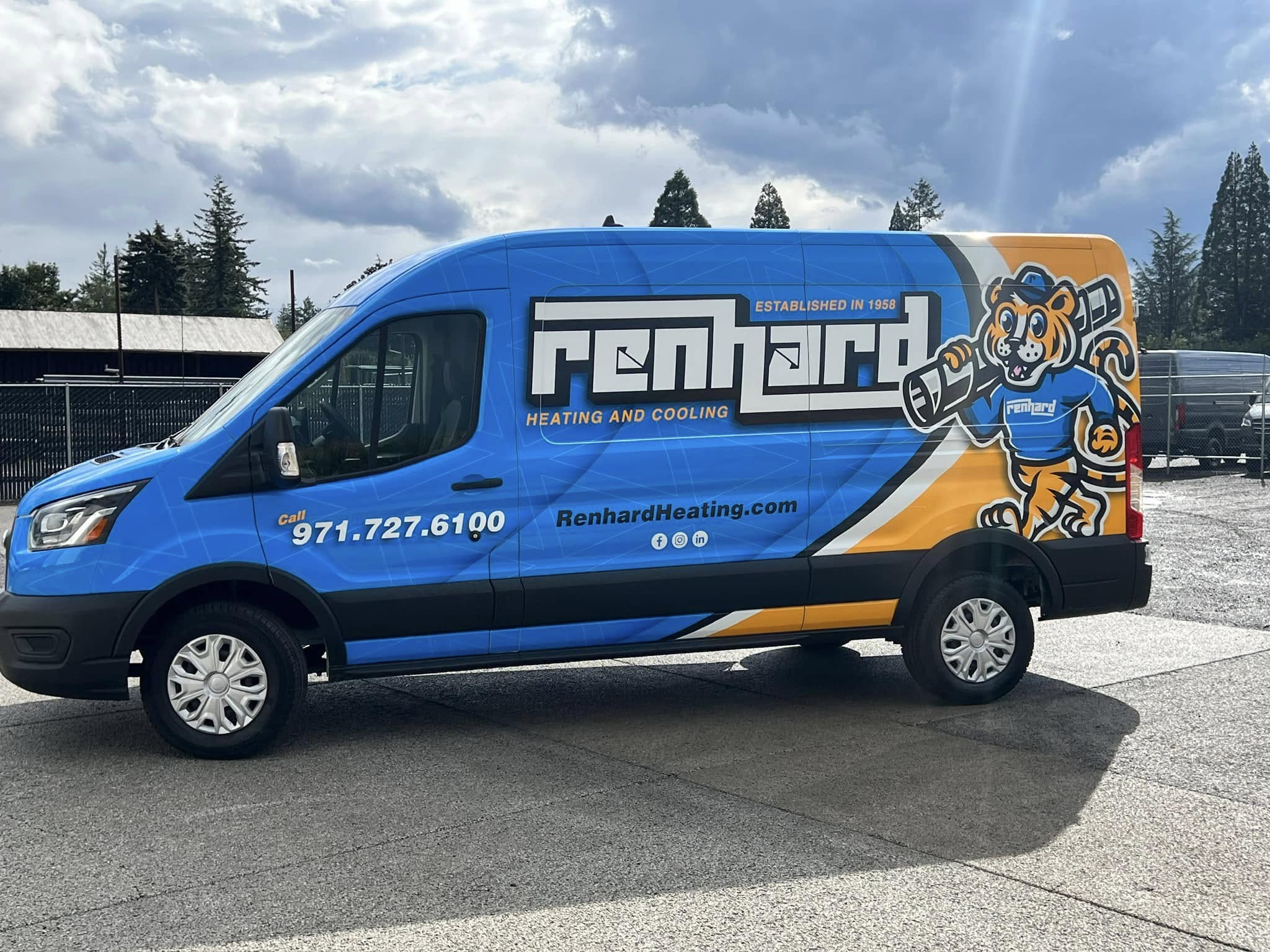 Renhard Heating and Cooling Air Conditioning Contractor in Newberg, OR photo