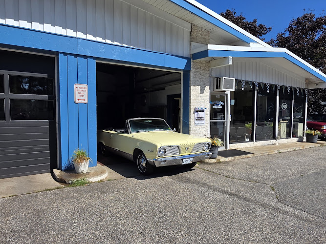 Cape Elizabeth Service Center Auto Repair Shop in Cape Elizabeth, ME photo