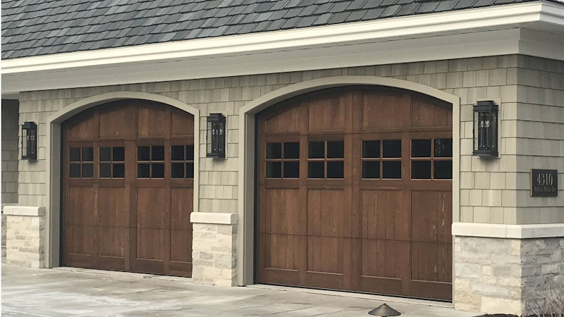 American Overhead Door Door Repair Service in Appleton, WI photo
