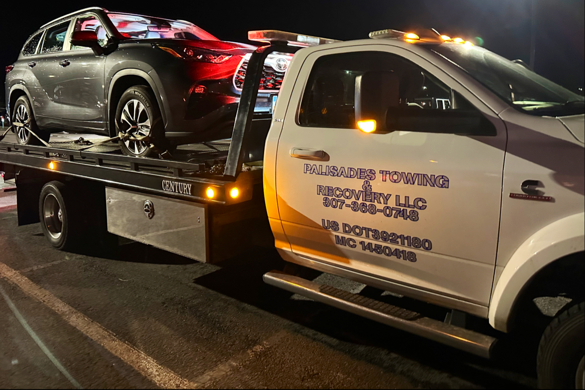 Palisades Towing & Recovery Towing Service in Alpine, WY photo