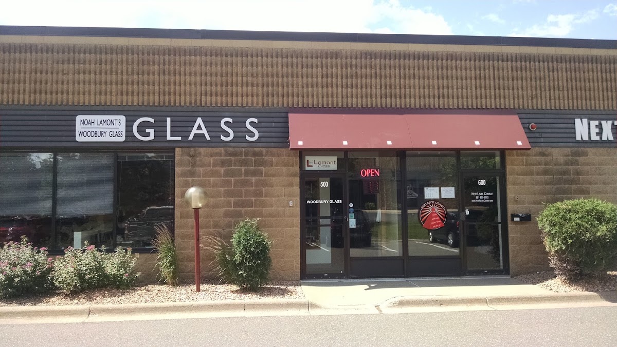 Woodbury Glass Glass & Mirror Shop in Woodbury, MN