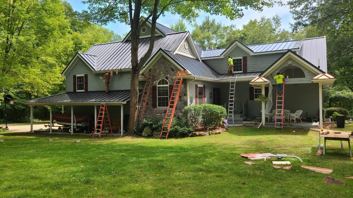 CS Roofing Company / FixRoof Roofing Contractor in Battle Creek, MI photo