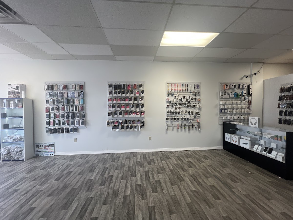 BLUE TECH - Phone and Computer Repair Mobile Phone Repair Shop in Henrico, VA photo