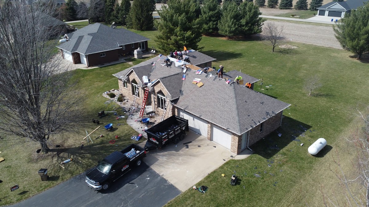 DEJ Construction LLC Roofing Contractor in Iowa City, IA photo