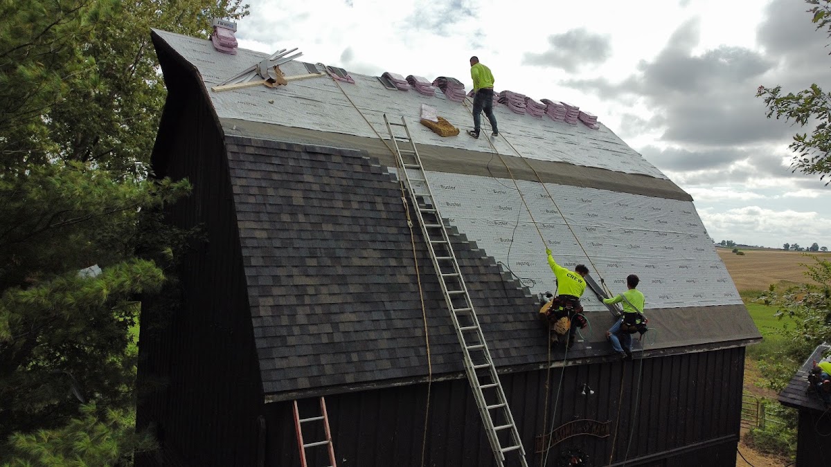 Walter Roofing - Iowa City Roofing Contractor in North Liberty, IA photo