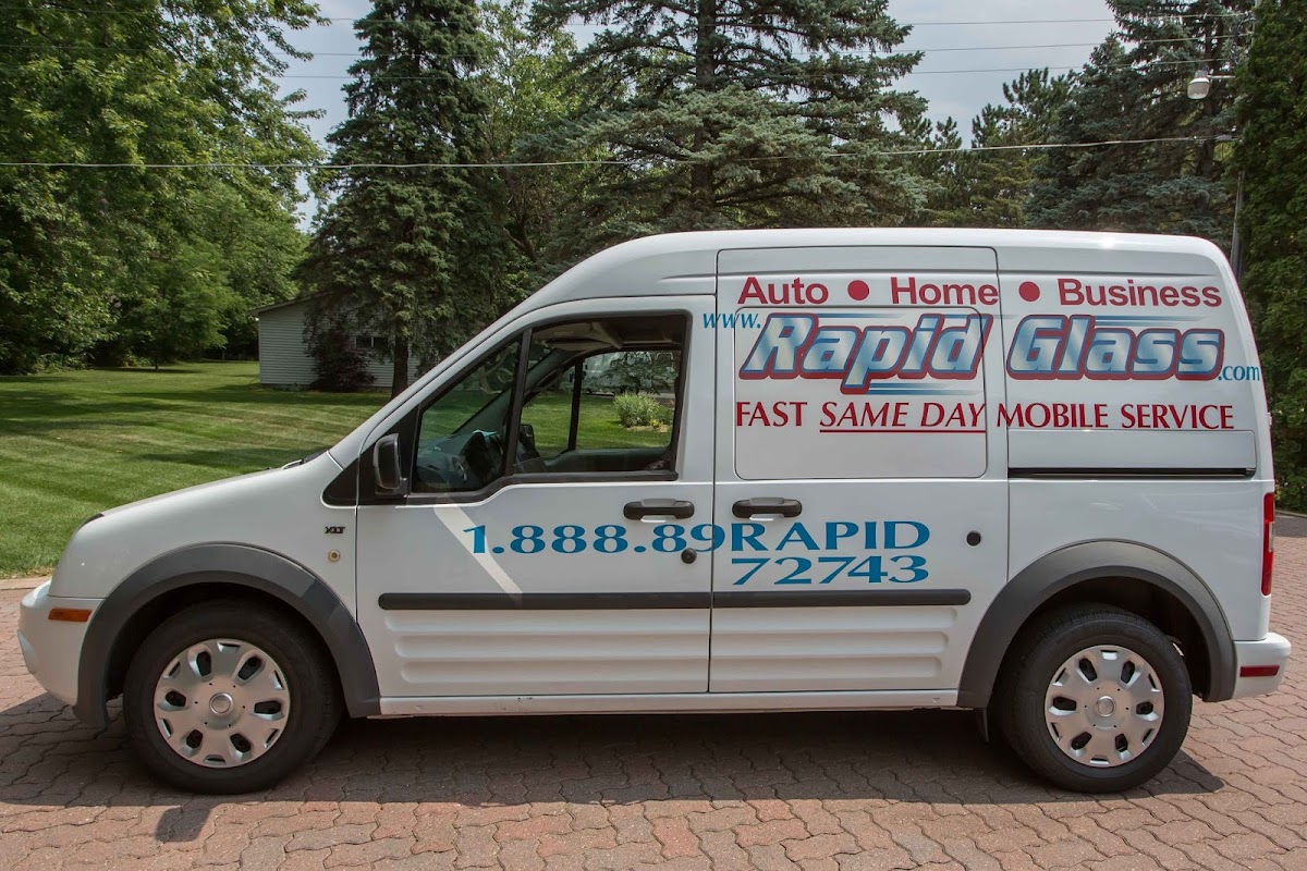 Rapid Glass Glass Repair Service in Minneapolis, MN photo