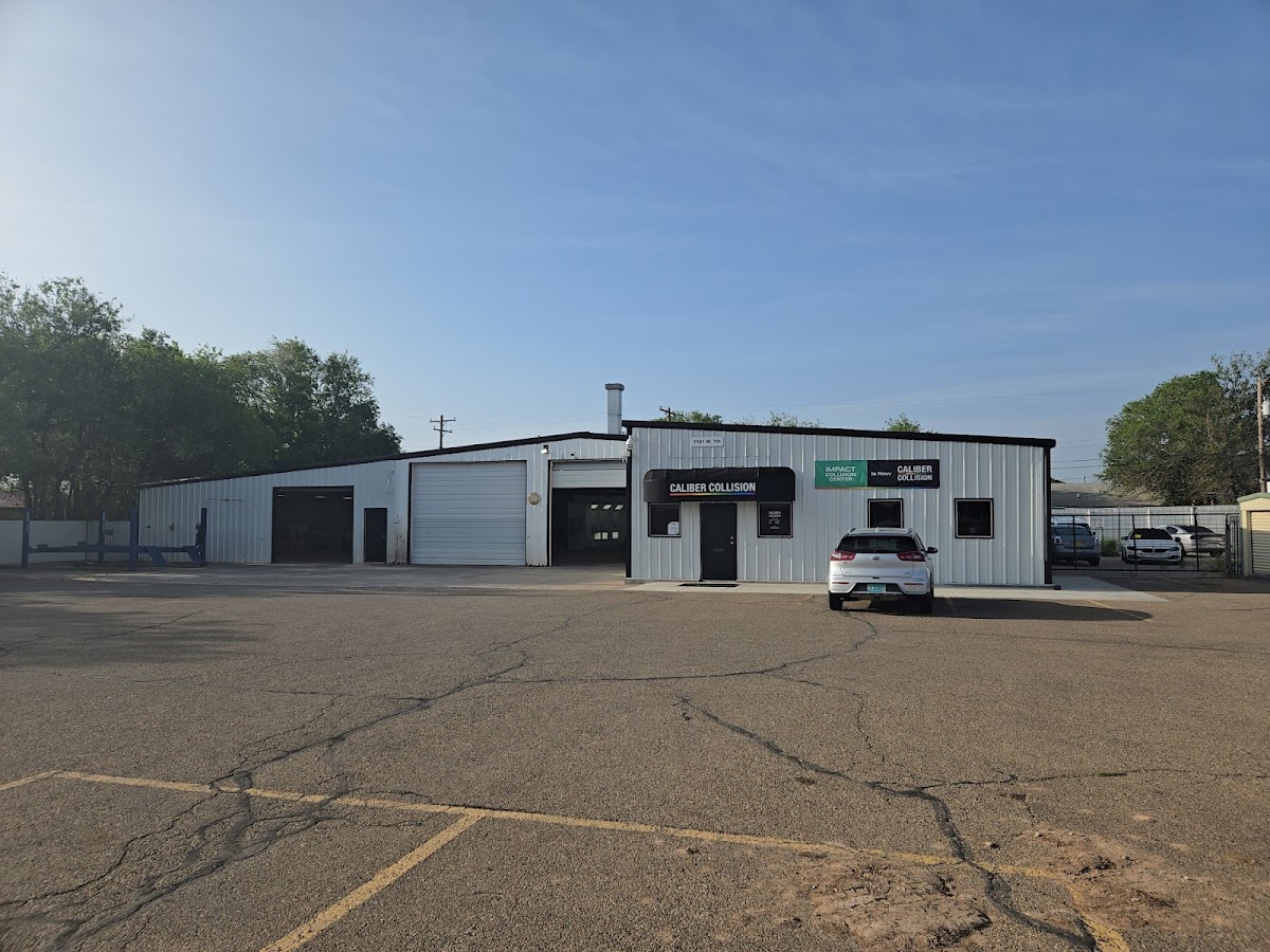 Caliber Auto Glass Auto Glass Repair Service in Minneapolis, MN photo