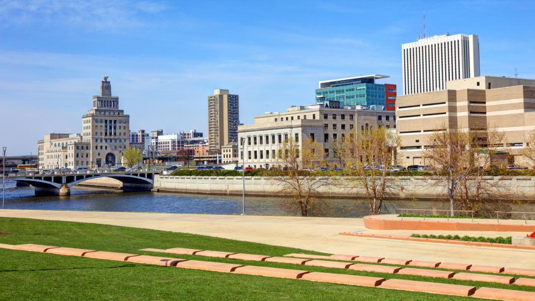 Rewired Iowa Electrician Cedar Rapids Electrician in Cedar Rapids, IA photo