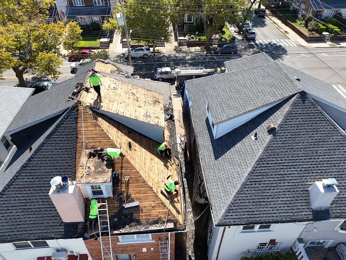 Brooklyn Roofing & Siding Handyman/ Handywoman/ Handyperson in Brooklyn, NY photo