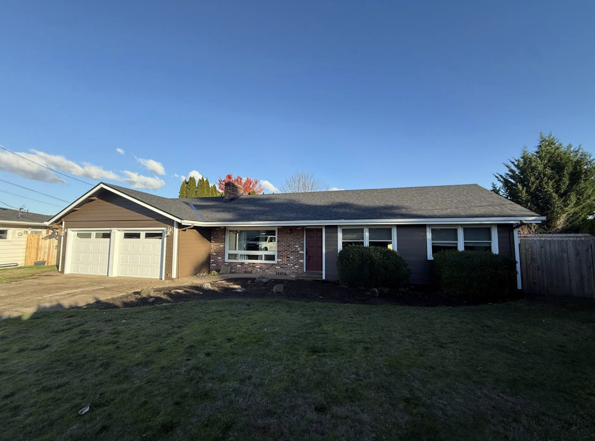 Supreme Projects Siding Siding Contractor in Salem, OR photo