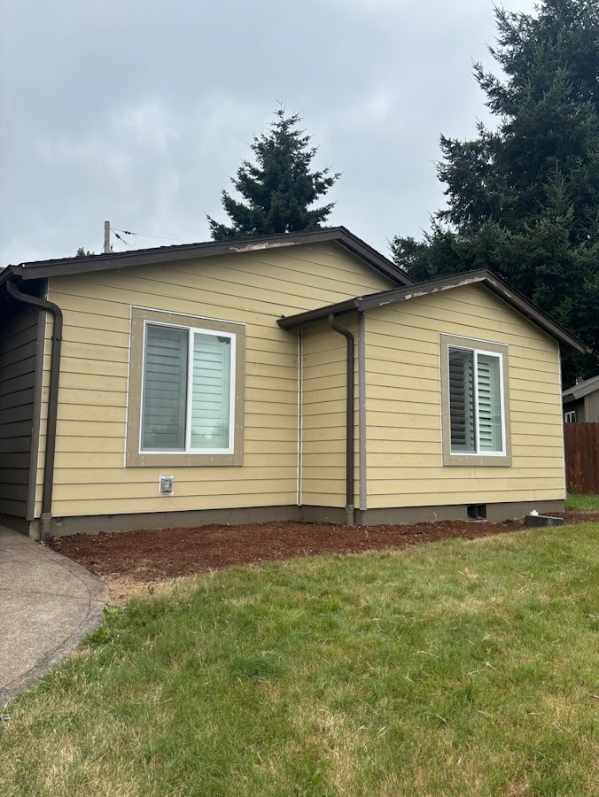 Broadleaf Siding and Exteriors Siding Contractor in Salem, OR photo