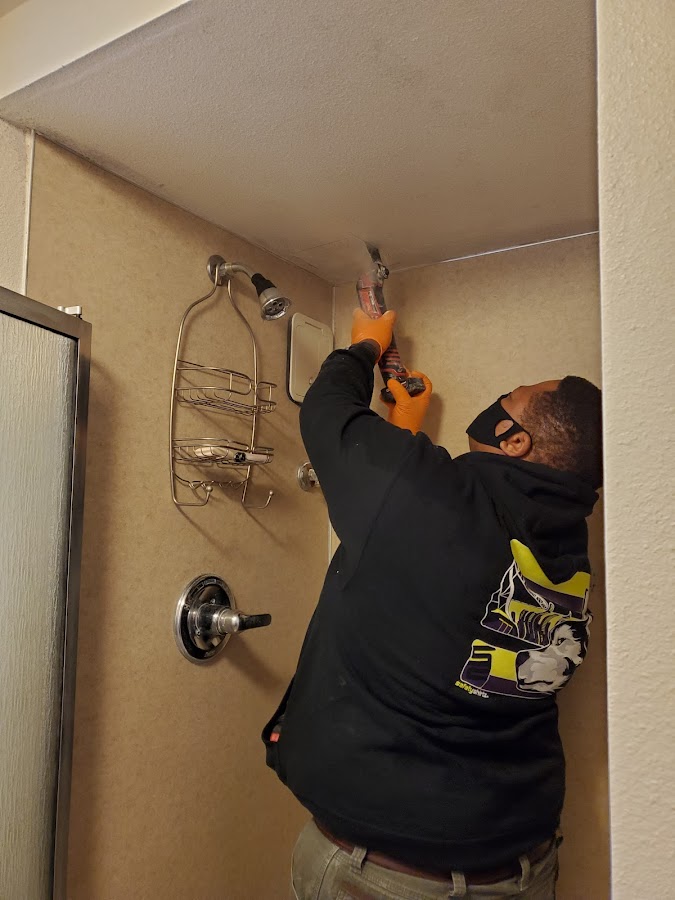 Anthony the Plumber Contractor in Tacoma, WA photo