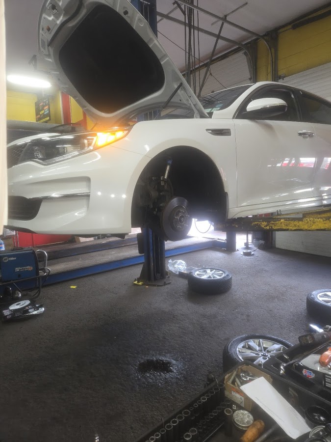 Precision Auto Repair Centers Car Repair And Maintenance Service in Stamford, CT photo
