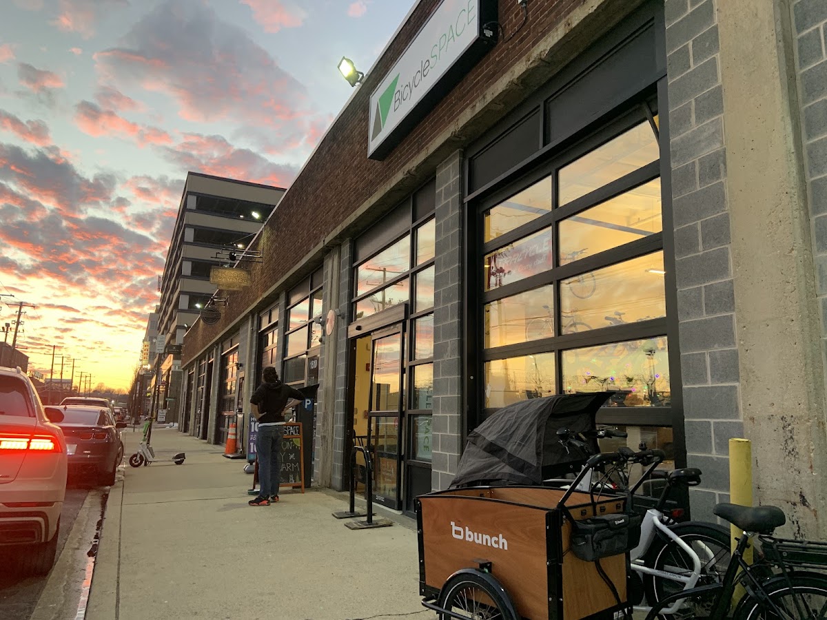 BicycleSPACE - Ivy City Bicycle Shop in Washington, DC photo