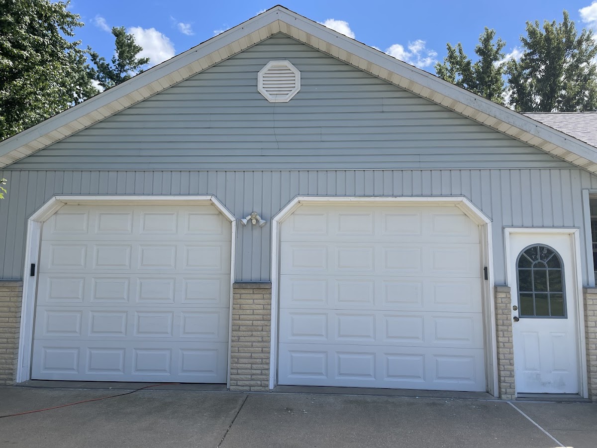 Precision Garage Door Service of Peoria Garage Door Repair in Peoria, IL photo