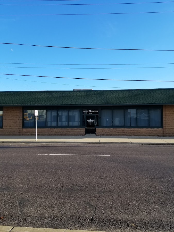 Kelly Glass Inc. Glazier in Peoria, IL photo