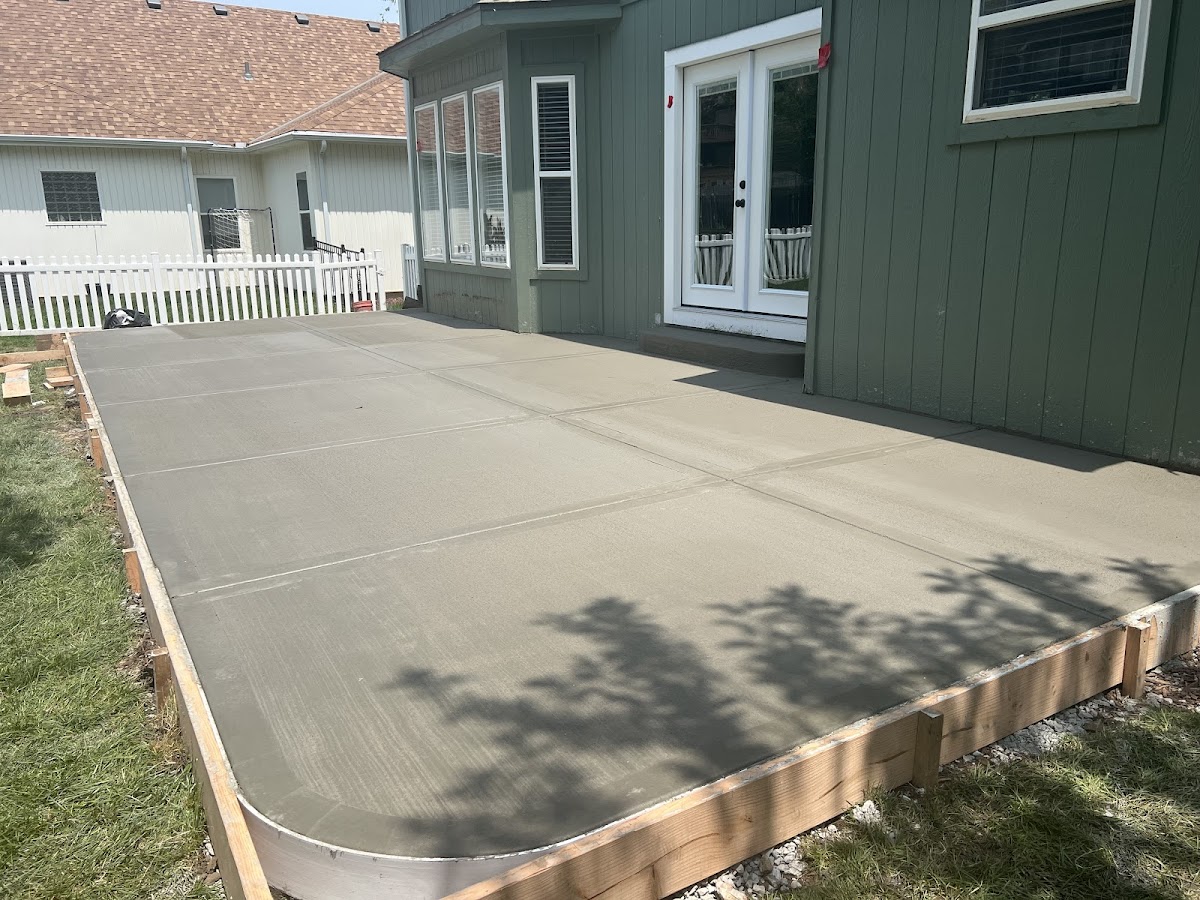 Cabrera Concrete Concrete Contractor in Kansas City, MO photo