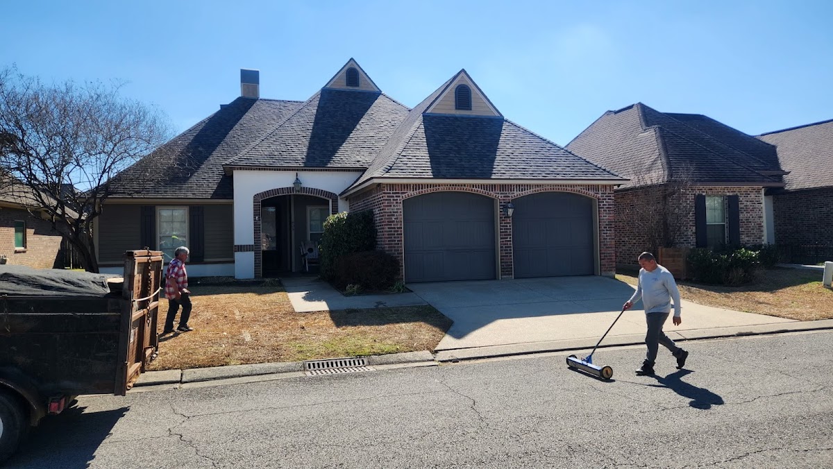 JHebert Roofing Roofing Contractor in Lafayette, LA photo