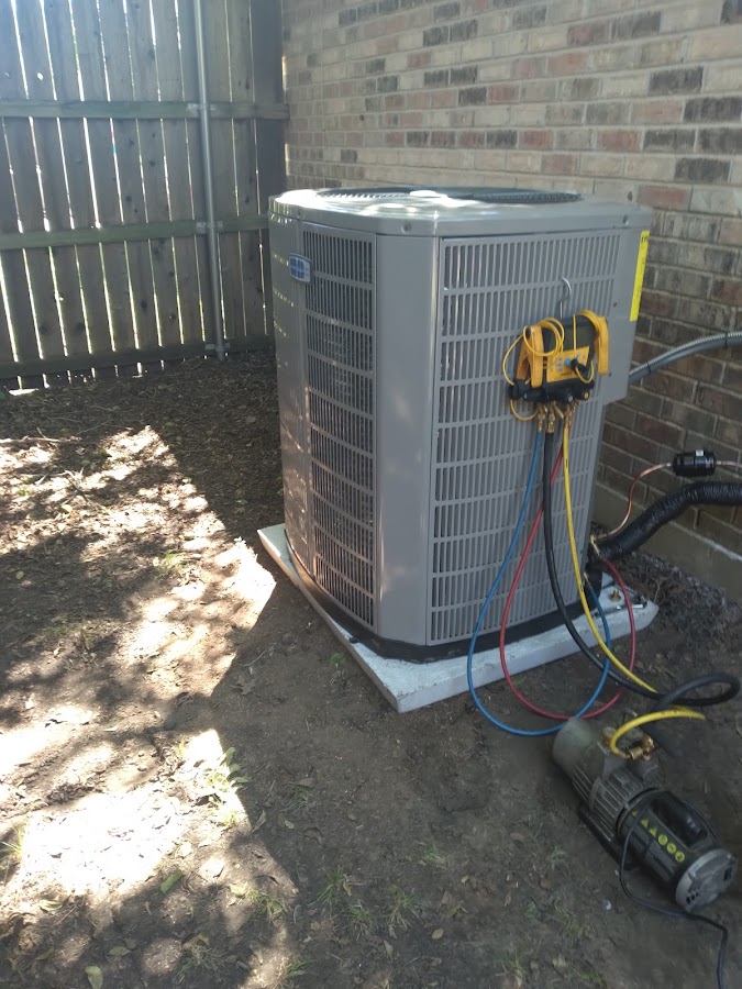 Moss Heating & Cooling Air Conditioning Contractor in Dallas, TX photo
