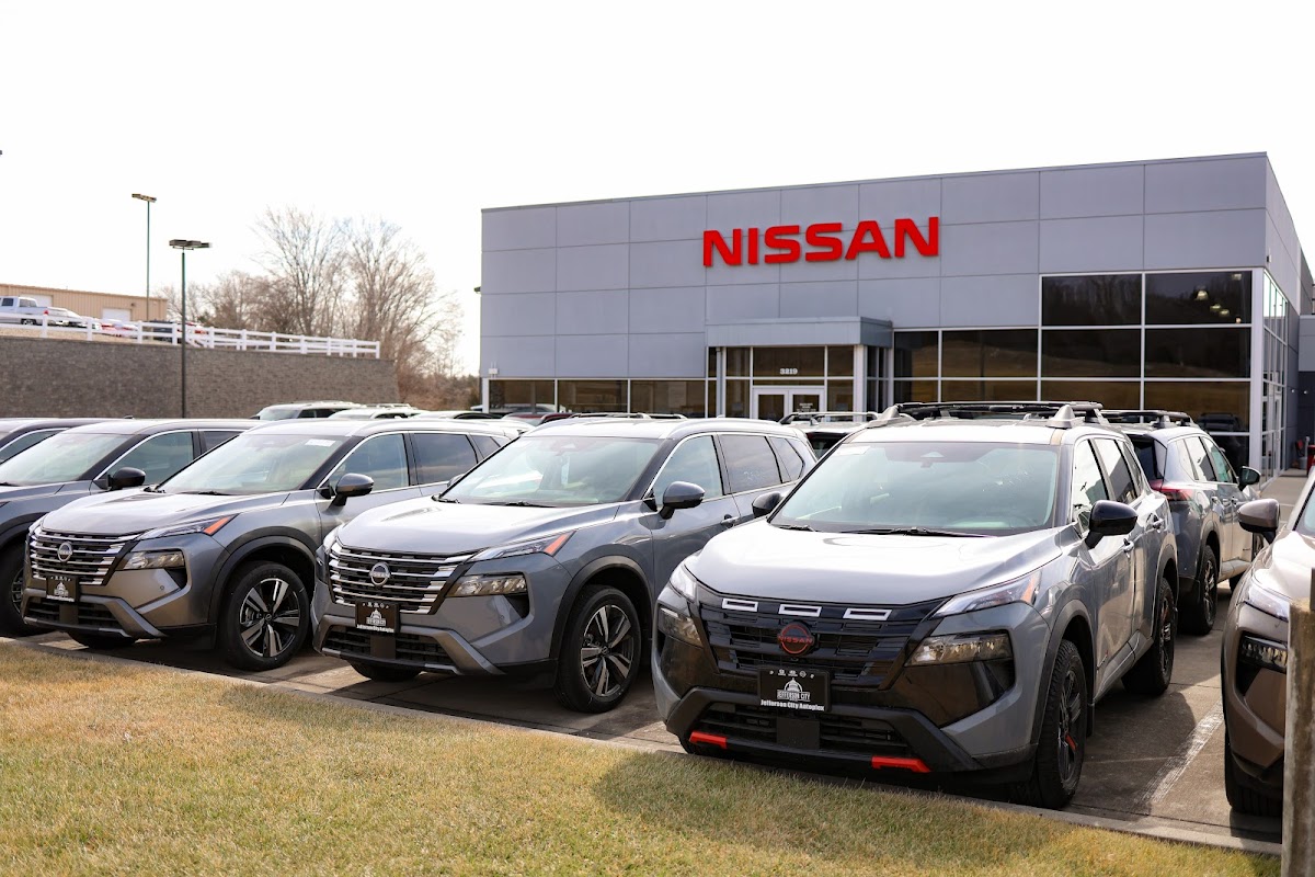 Nissan of Jefferson City Service Department Auto Repair Shop in Jefferson City, MO photo