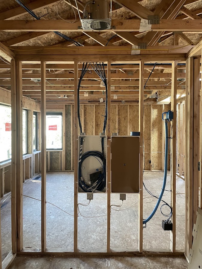 In Charge Home Electric Electrician in Redmond, WA photo