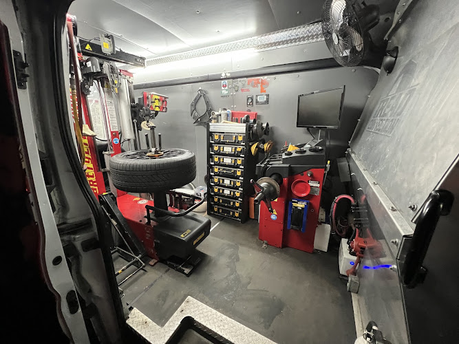 Tires On Demand | Mobile Tire & Brake Service Tire Shop in Burlington, MA photo