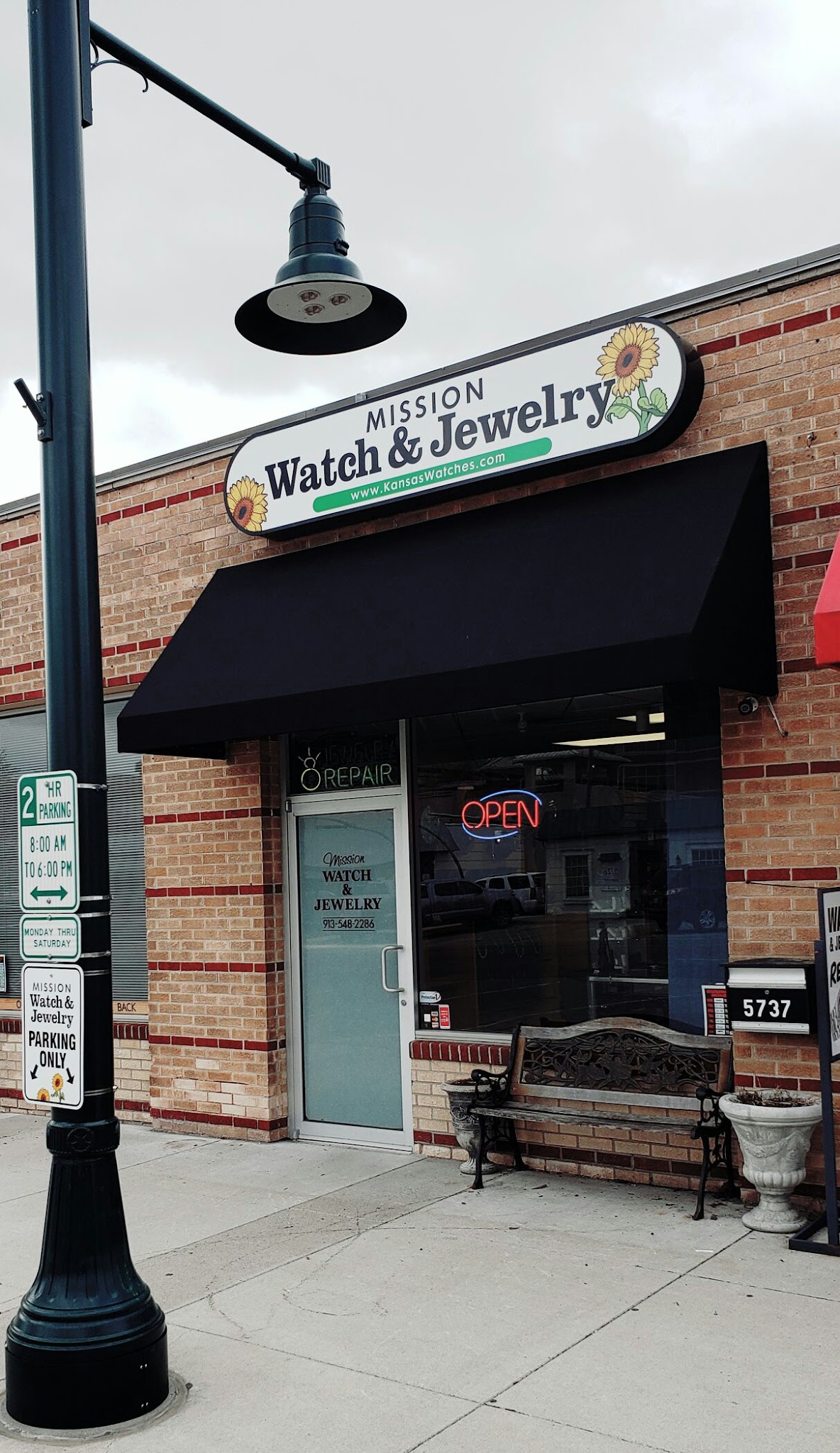 Mission Watch & Jewelry Repair Jewelry Repair Service in Mission, KS photo