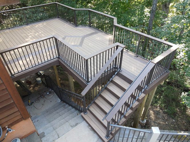 C Maurer Building Deck Builder in Ballwin, MO photo
