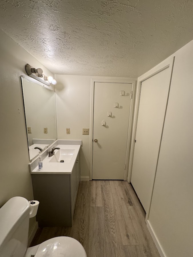 Handy's Handyman LLC. Handyman/ Handywoman/ Handyperson in Bountiful, UT photo