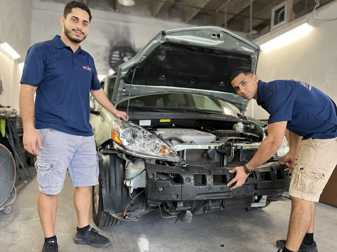 Auto Body Mania - Pompano Beach Auto Body Shop in Pompano Beach, FL photo