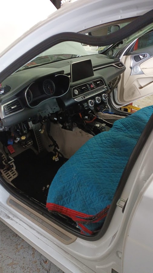 Axels Auto Repair LLC Auto Repair Shop in Pompano Beach, FL photo