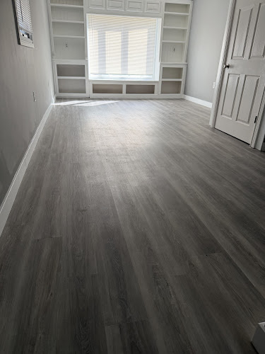 MH Flooring LLC Flooring Contractor in Dearborn, MI photo