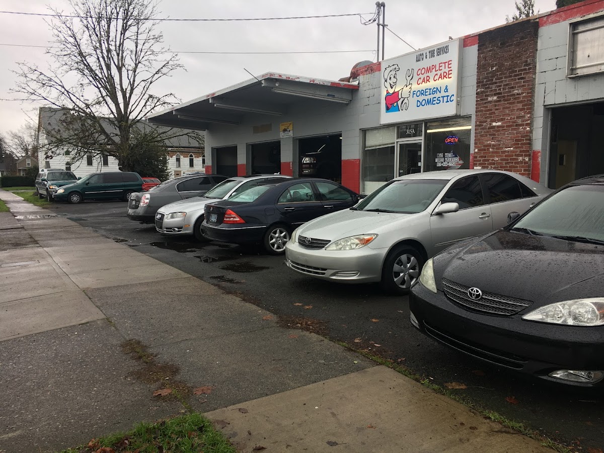 MAX AUTO Tire Shop in Hillsboro, OR photo
