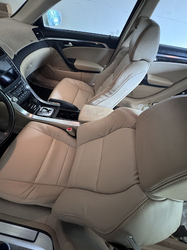 Grady's Automotive Upholstery Auto Upholsterer in North Charleston, SC photo