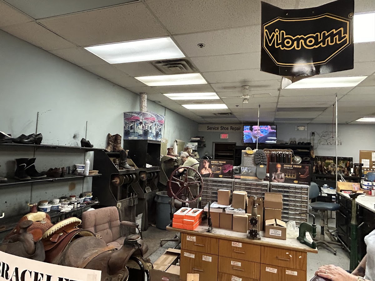 Service Shoe Shop Shoe Repair Shop in Grand Forks, ND photo