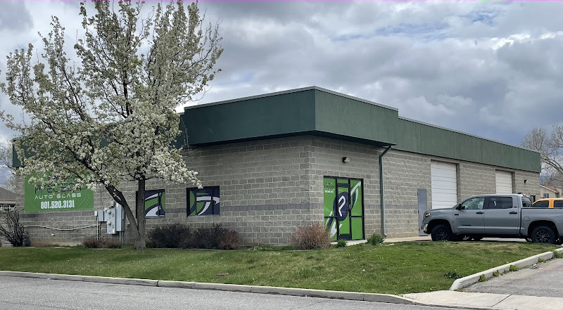 Precision Auto Glass - Centerville Auto Glass Shop in Centerville, UT photo