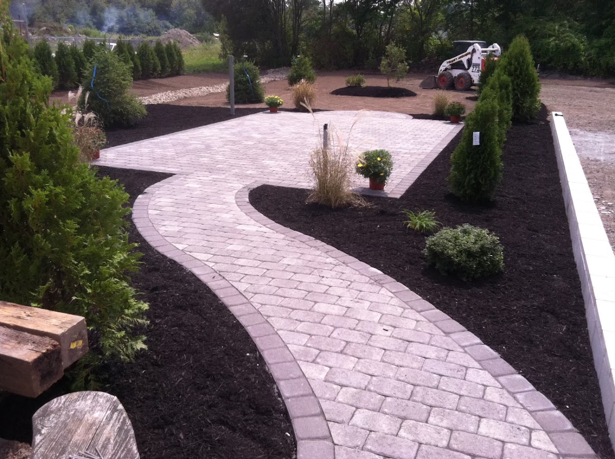Gaspar's Landscaping Landscaper in Fall River, MA photo