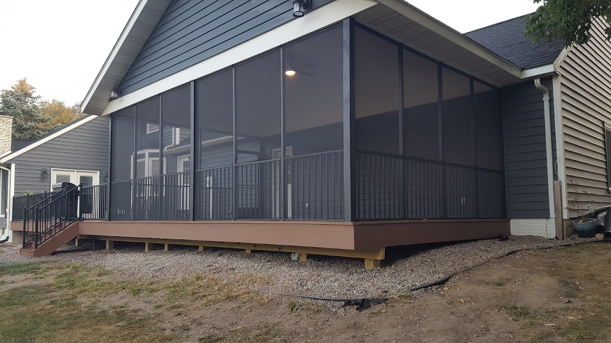 Taylor Improvements Deck Builder in Davenport, IA photo