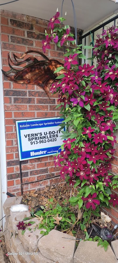 Vern's Help U Do-it Sprinklers General Contractor in Shawnee, KS photo