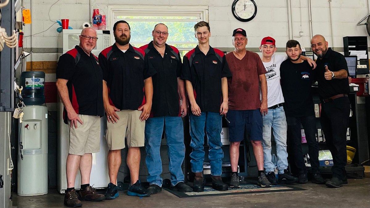 Arandas Darrell’s Garage Auto Repair Shop in Gastonia, NC photo