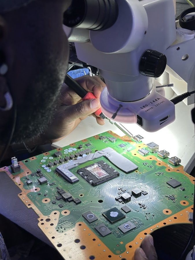 Express Connection Repair Services Electronics Repair Shop in Brooklyn, NY photo