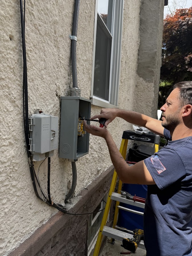 EP Electric LLC Electrician in Philadelphia, PA photo