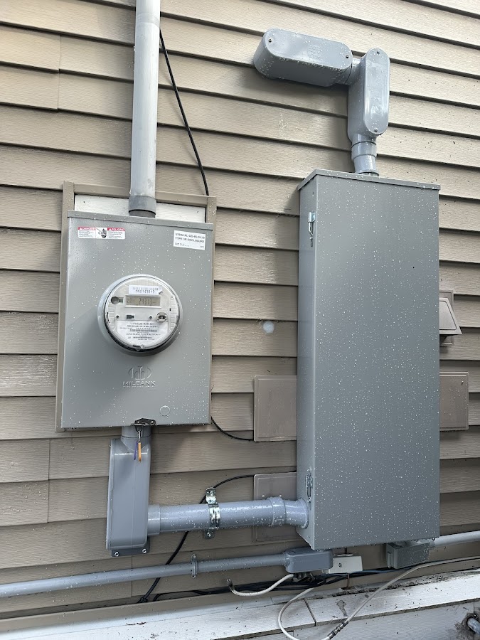 Complete Quality Electric inc Electrician in Levittown, NY photo