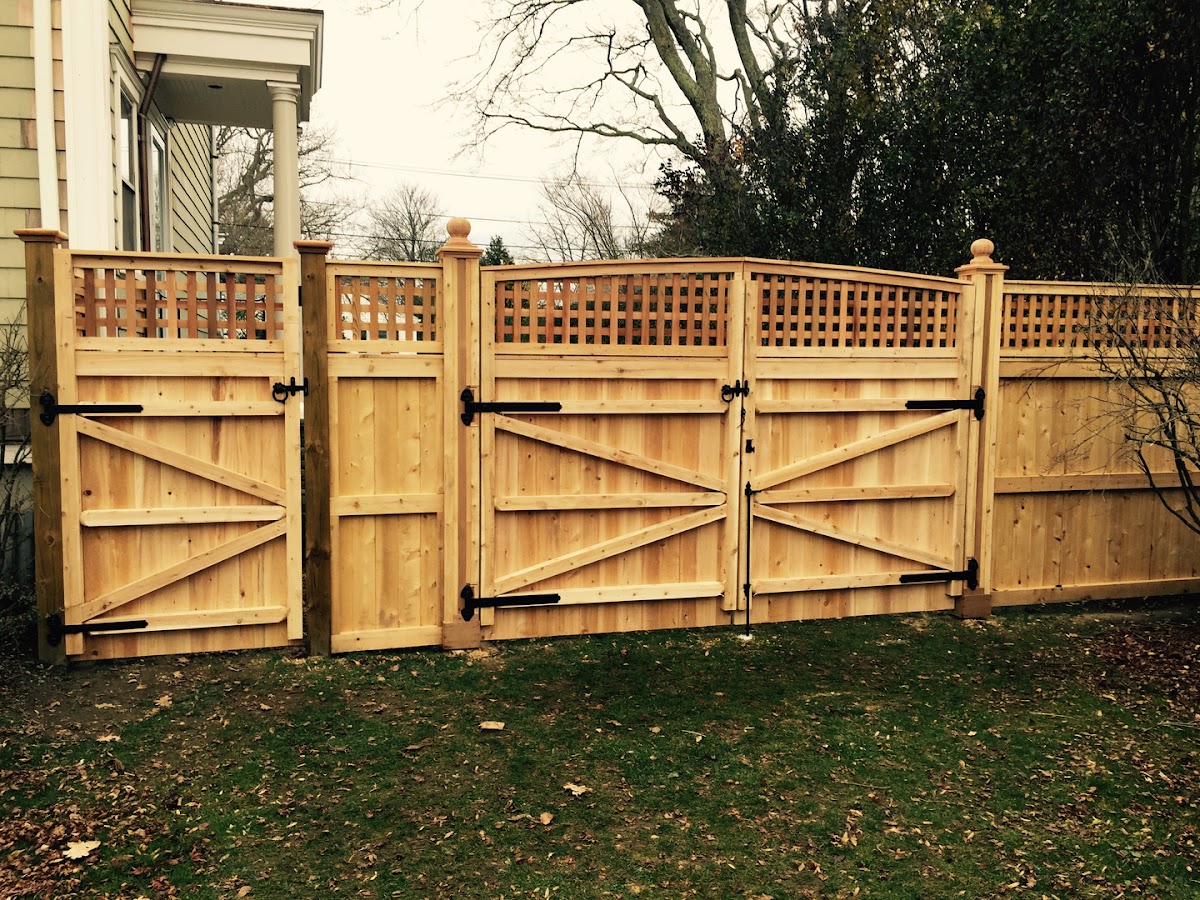 D&D Fence Fence Contractor in 1/2 Vicksburg Pl, RI photo