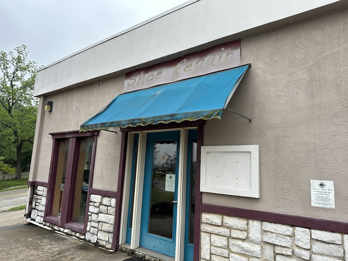 Rocky's Cobbler Shop Shoe Repair Shop in Bella Vista, AR photo
