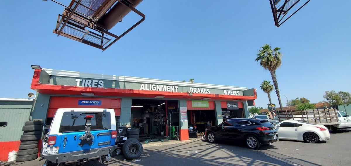 JR's Wheels & Tires Tire Shop in Anaheim, CA photo