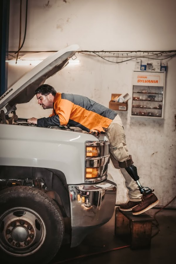 Hands On Auto Tech Auto Repair Shop in Longmont, CO photo